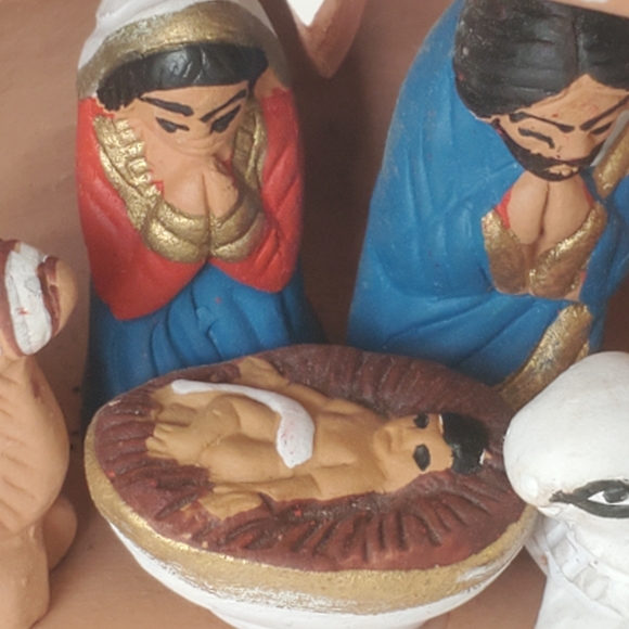 Peruvian Clay Nativity Handmade Christmas Creche from Peru Vintage Collectible - Picture 7 of 15